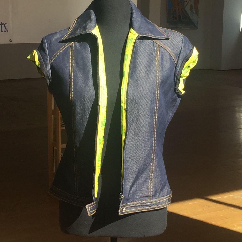 S/S 2000 Gianni Versace by Donatella Denim Medusa Silk Jungle Sleeveless Top - Picture 2 of 8